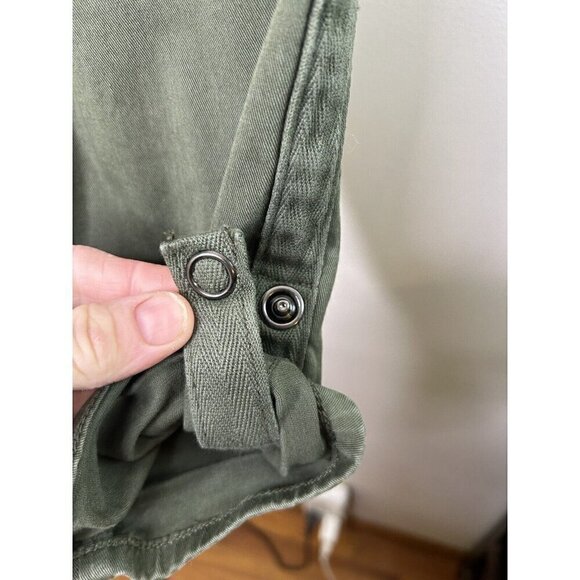 Torrid Plus Aviator Crop twill olive green Capri pants Pockets Size 10 - Picture 6 of 15